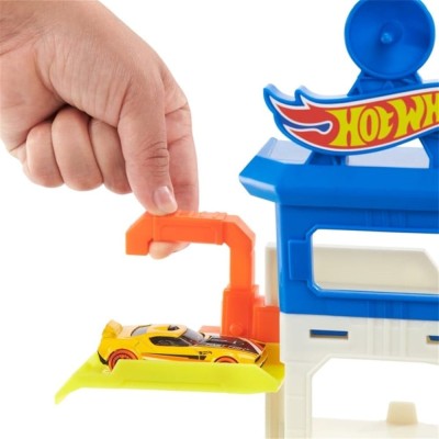 Hot Wheels City Köpek Balığından Kaçış HDP06-Hot Wheels